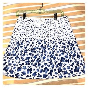 NWT Banana Republic Skirt White Blue Flowers 4 $69